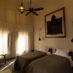 Maison 250 - Adult Only